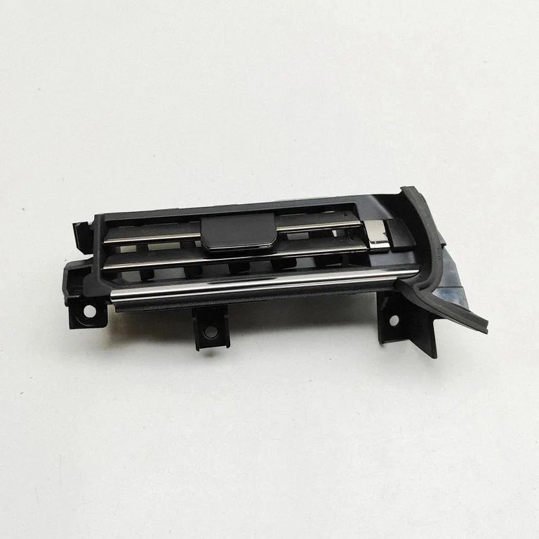 Armatuurlaua õhutusresti kate M8E201412A