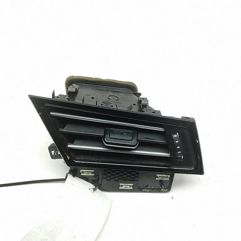Paneļa gaisa restītes 3G2819702