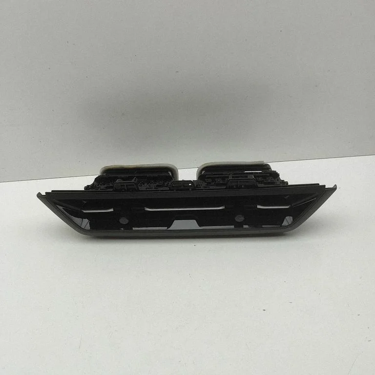 Dashboard air vent grill cover trim 85E820951C