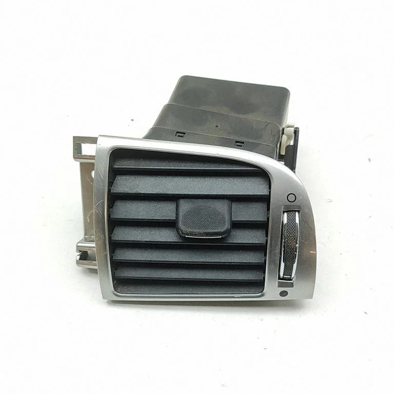 Armatuurlaua õhutusresti kate 6W8319C893CF