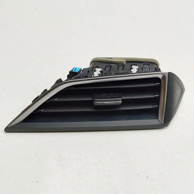Kratka nawiewu szyby 66100SJ010 – Subaru Forester SK (2018-2025)