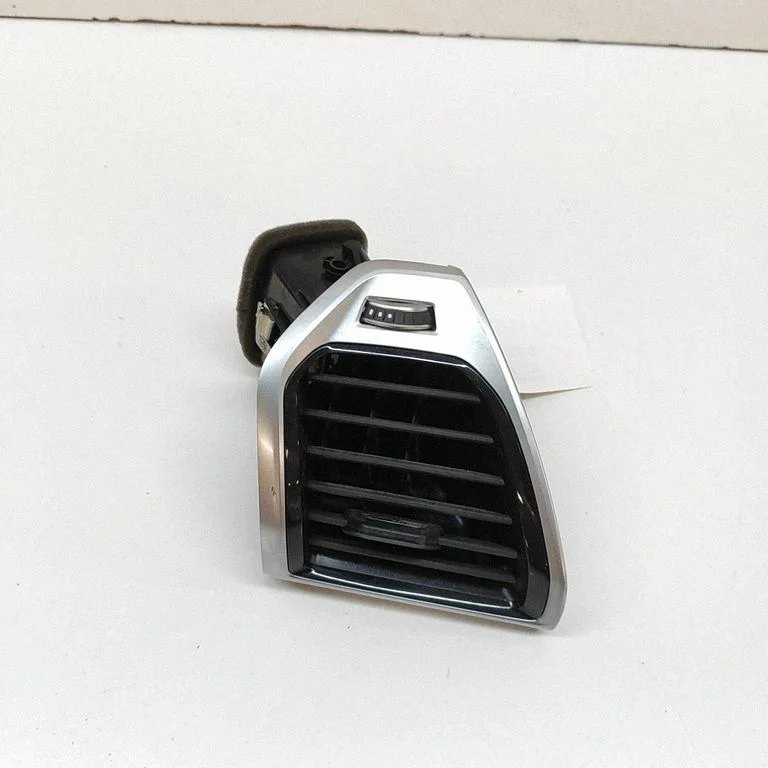 Paneļa gaisa restītes 6805806