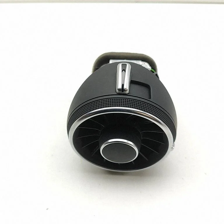 Paneļa gaisa restītes 8S2820902