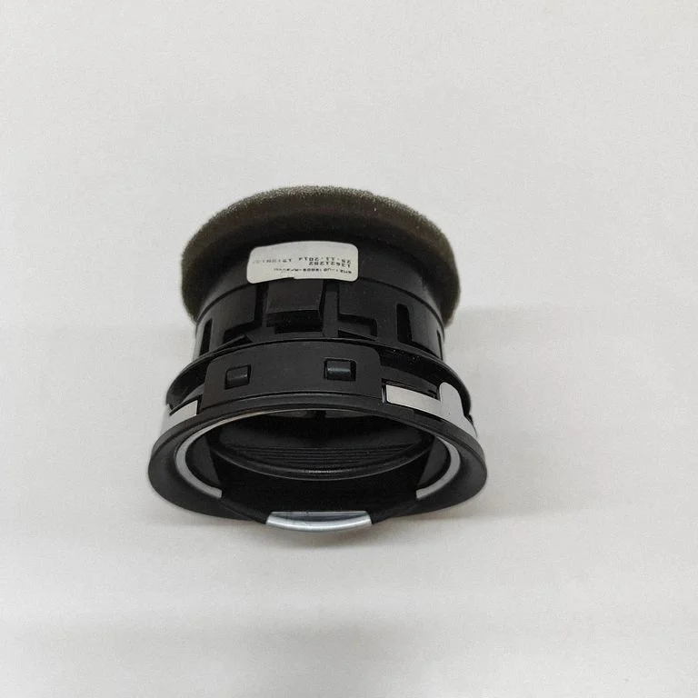 Paneļa gaisa restītes 6M21U018B09AF3YYW