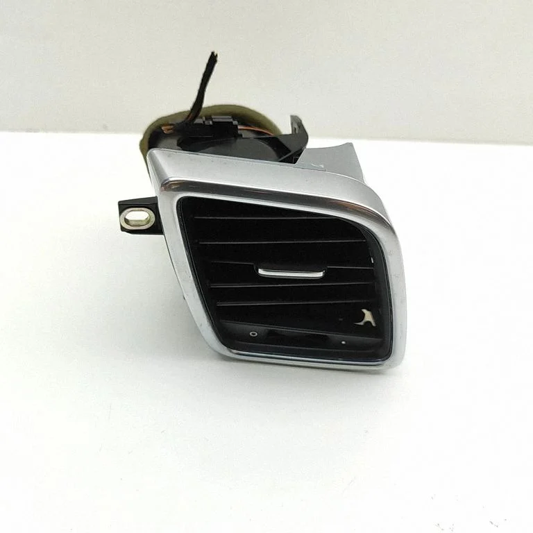 Lango oro grotelės