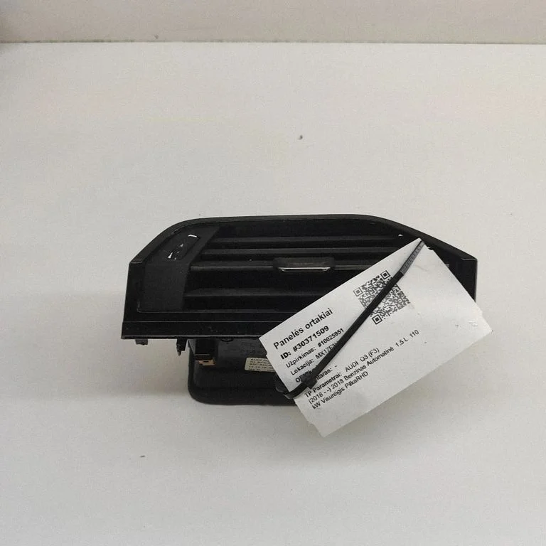 Dashboard air vent grill cover trim – Audi RS Q3 (2013-2018)