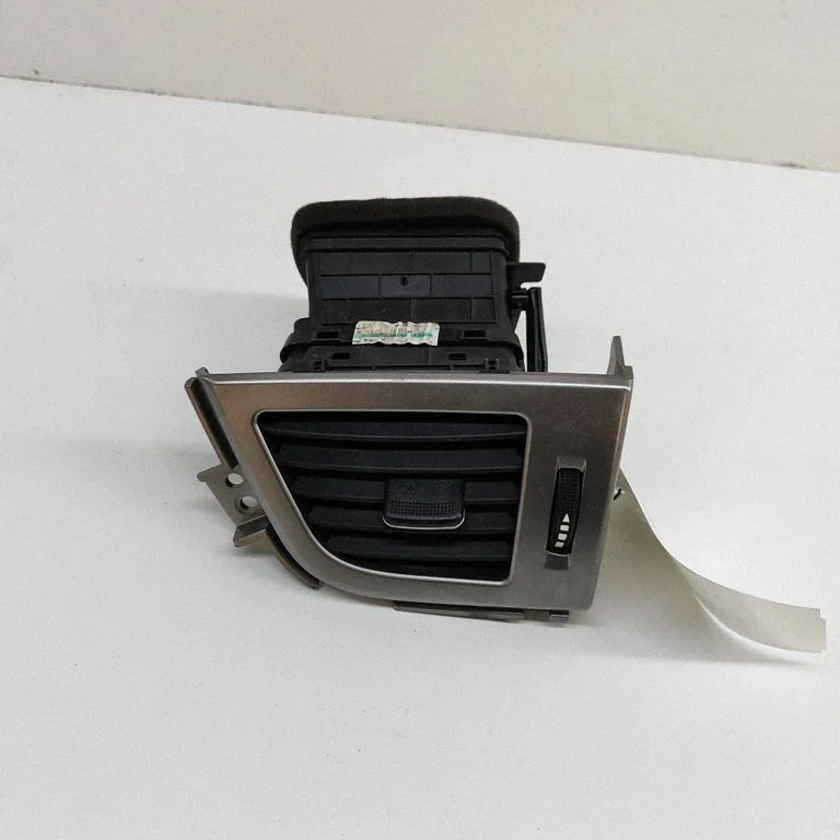 Paneļa gaisa restītes 97490A6000