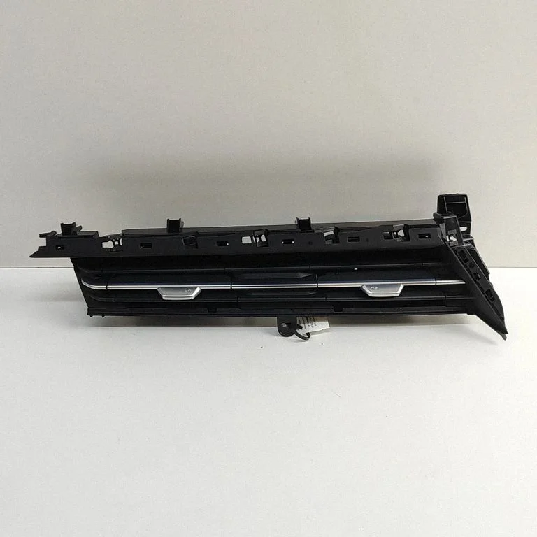 Paneļa gaisa restītes 89C820951A