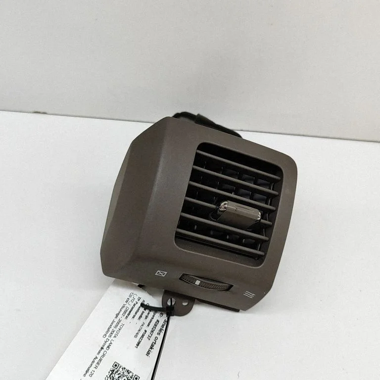 Dashboard air vent grill cover trim – Toyota Land Cruiser (J120) (2002-2009)