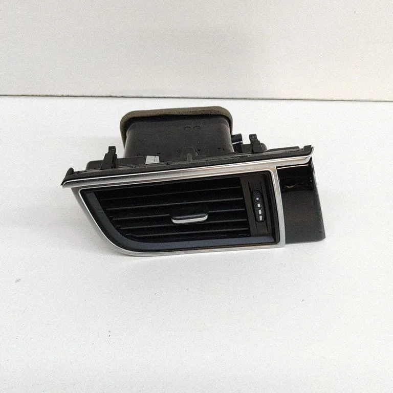 Dashboard air vent grill cover trim 95B857189M