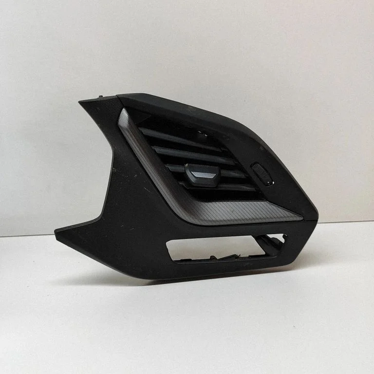 Kratka nawiewu szyby – BMW Seria 1 F40 (2019-2023)