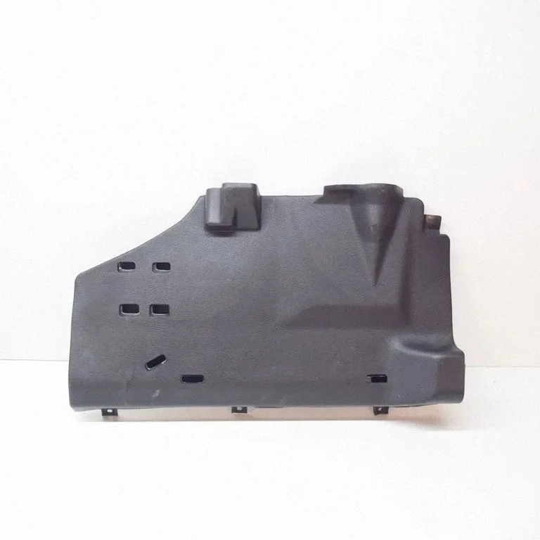Armatuurlaua alumine viimistluspaneel MB609516