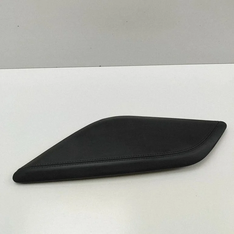 Paneļa apdares panelis (sānu) 4G0863306D