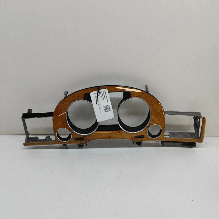 Instrumentu paneļa apdare 4E0907569