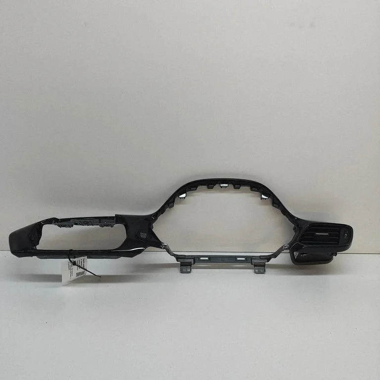 Instrumentu paneļa apdare H1BB18835DE