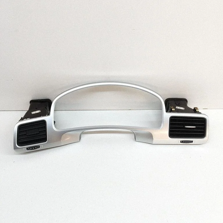 Dashboard trim 7P2819727A