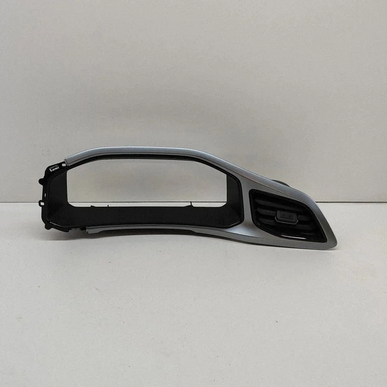 Dashboard trim 2GB819704G