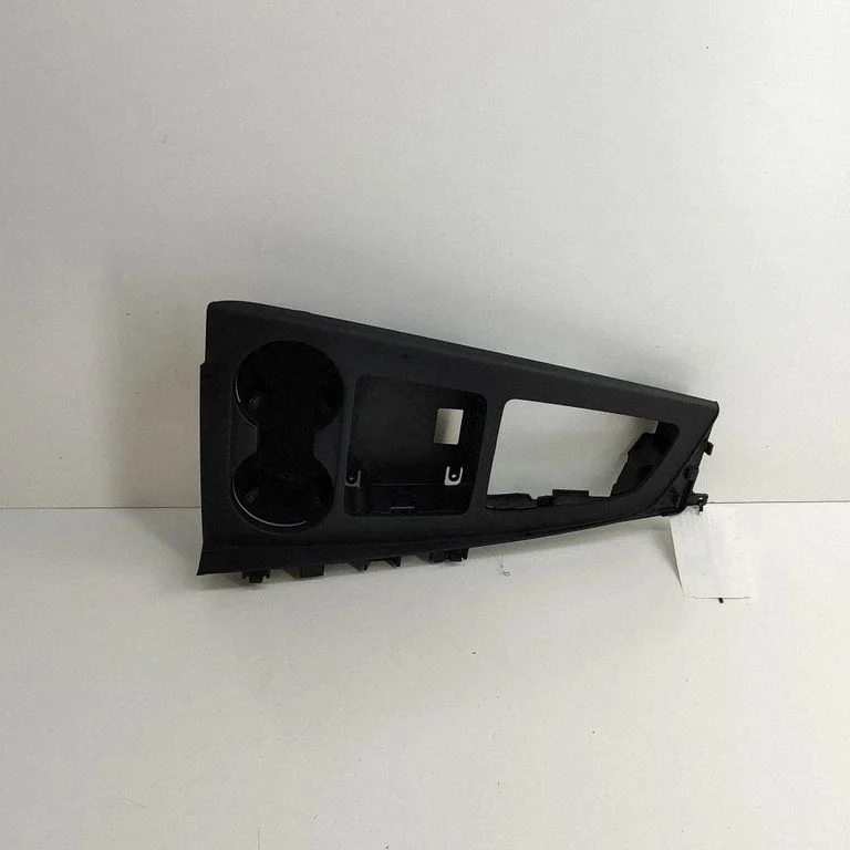 Uchwyt na kubek 8W0862533D