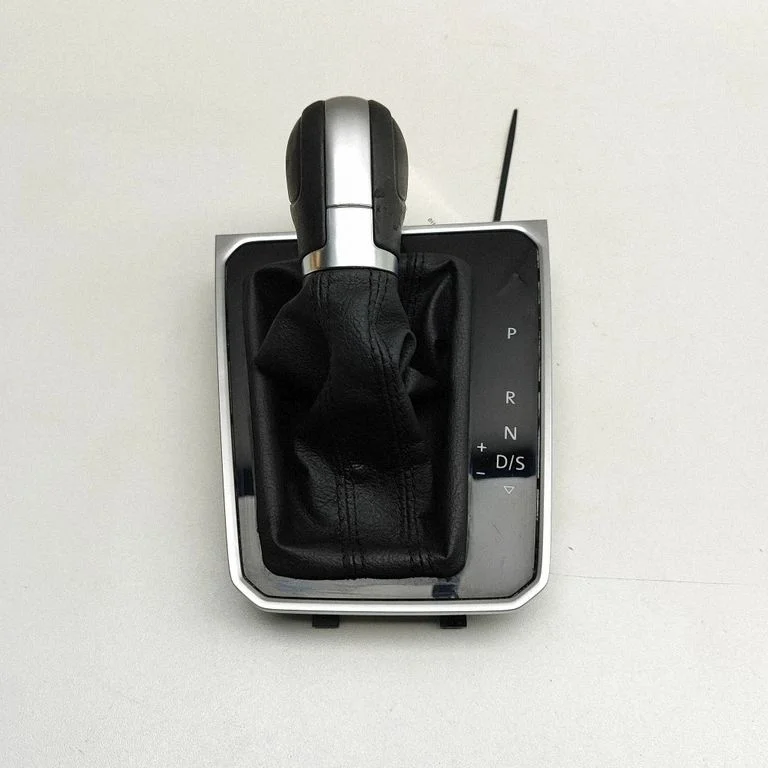 Pārnesumu pārslēga sviras apdare (plastmasas) 3G2713203C