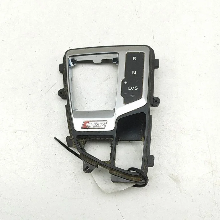 Gear shifter surround trim plastic 4M2713111E