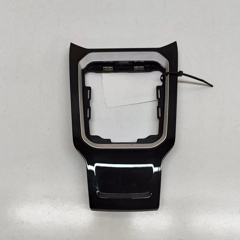 Pārnesumu pārslēga sviras apdare (plastmasas) 2GA711456C