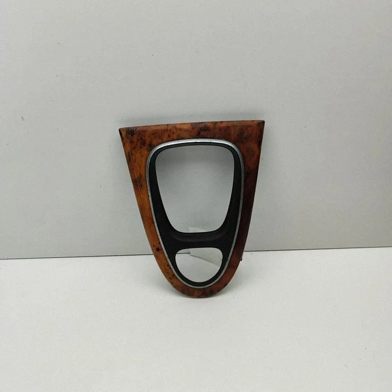 Pārnesumu pārslēga sviras apdare (plastmasas) 2W93F045H90AB