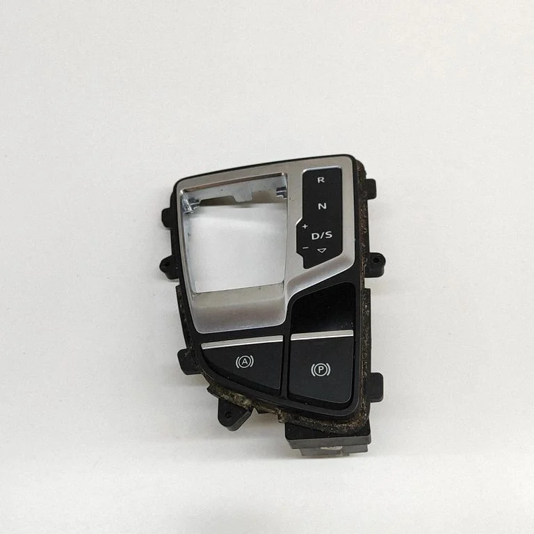 Käigukangi ümbrise viimistlus (plastik) 4M2927225A – Audi Q7 4M (2015-)