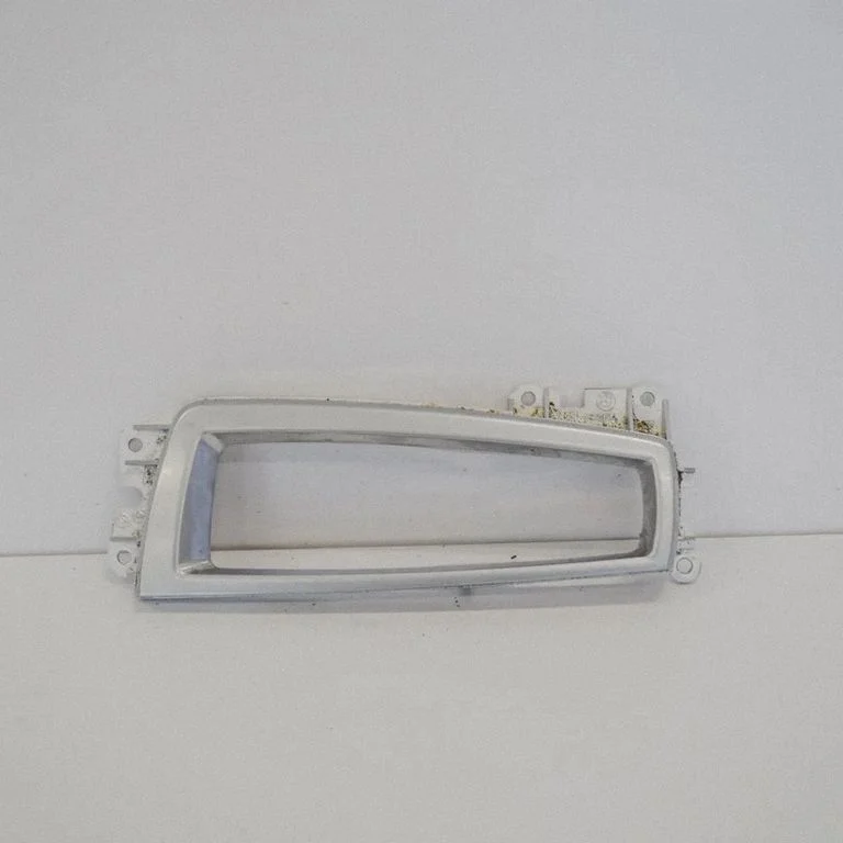 Ramka dźwigni zmiany biegów (plastikowa) – BMW Seria 5 F10 F11 (2009-2016)