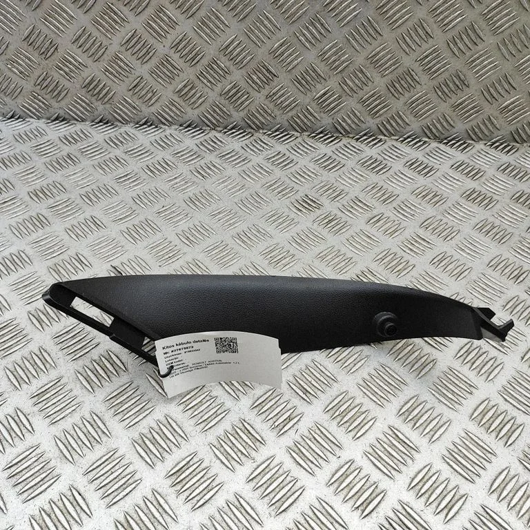 Boczna osłona konsoli (tylna) 909032073R