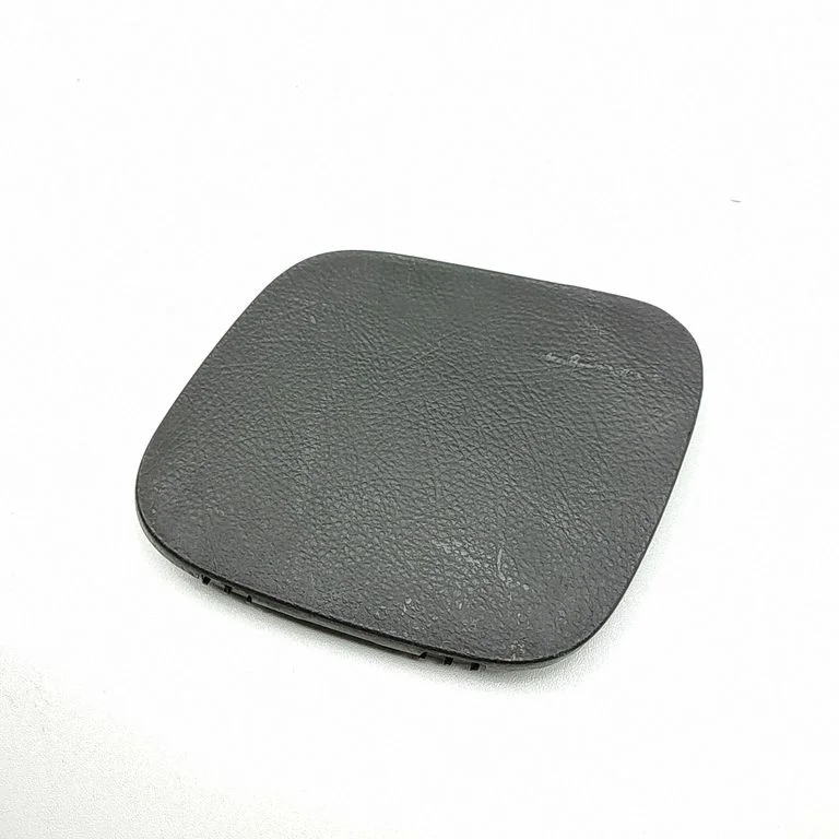 Sāna apdare (aizmugurējā) 817882B000
