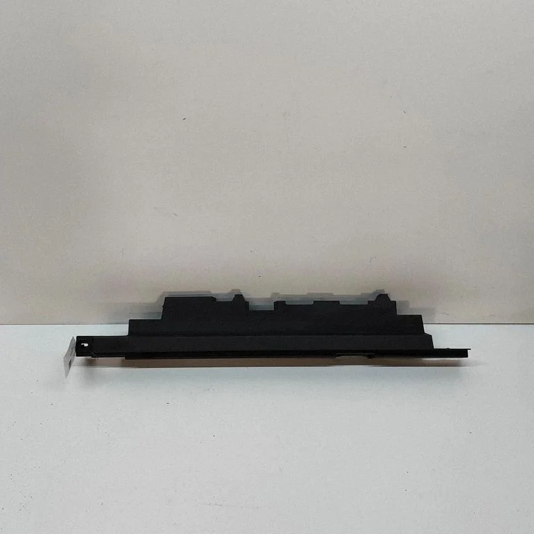 Sāna apdare (aizmugurējā) 4KE861828A
