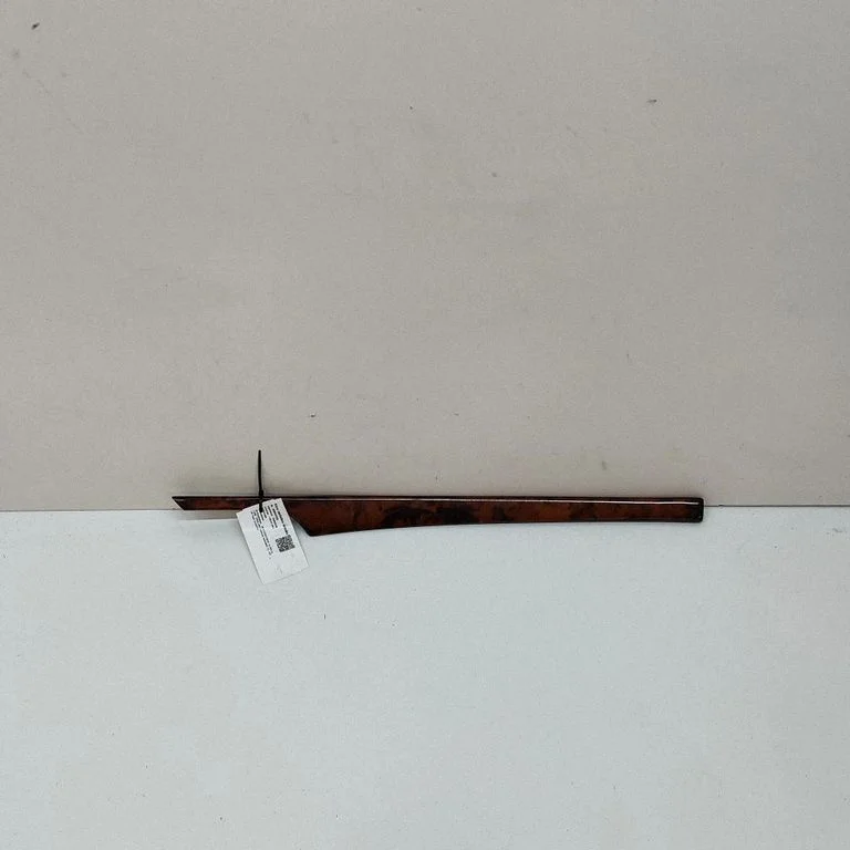 Priekšējo durvju apšuvums A2158101251