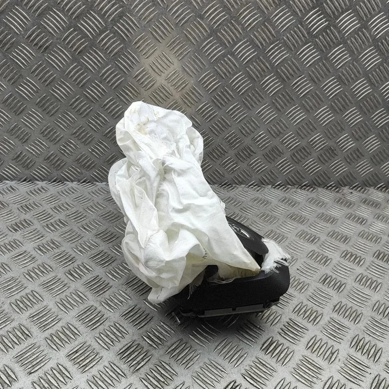Stūres drošības spilvens – Toyota RAV 4 (XA50) (2018-)