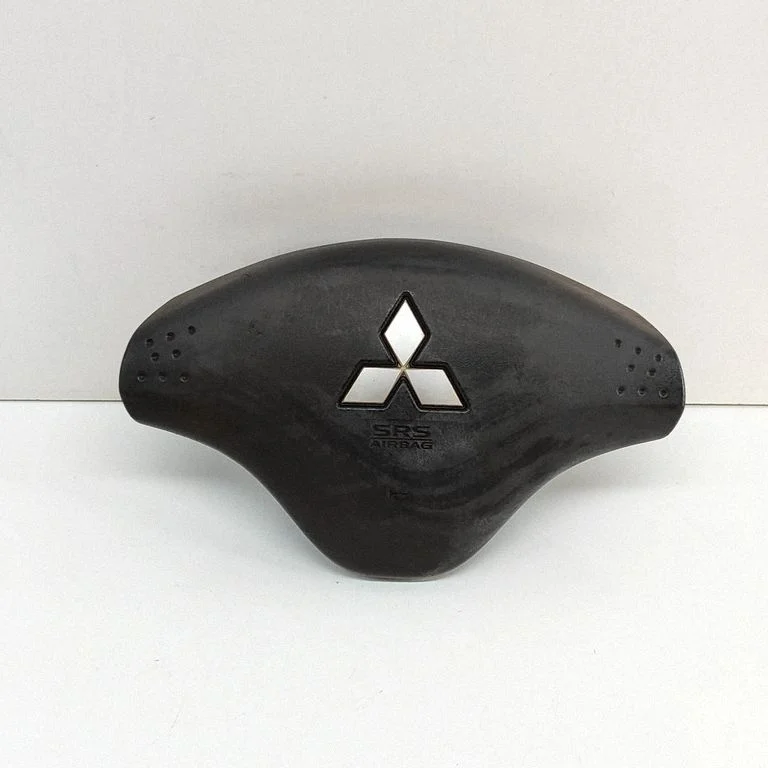 Steering wheel airbag MR992559