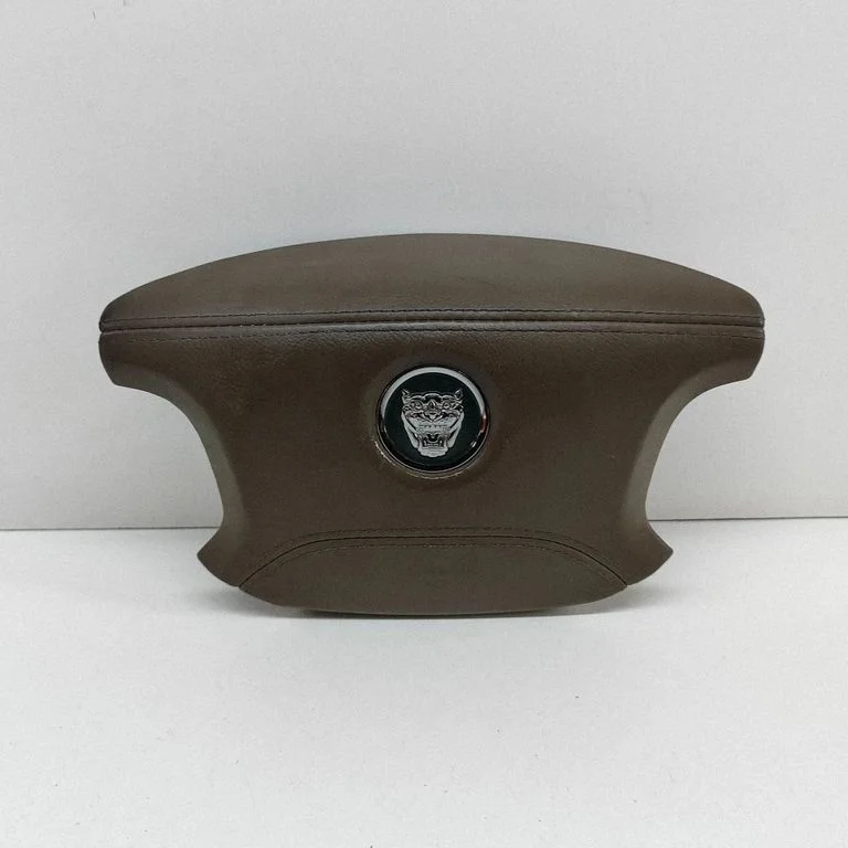 Steering wheel airbag
