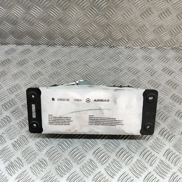 Poduszka powietrzna pasażera A1678607701