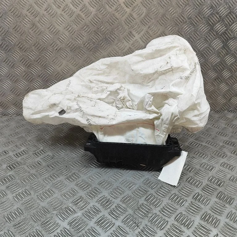 Pasažiera drošības spilvens – Audi RS Q3 (2013-2018)