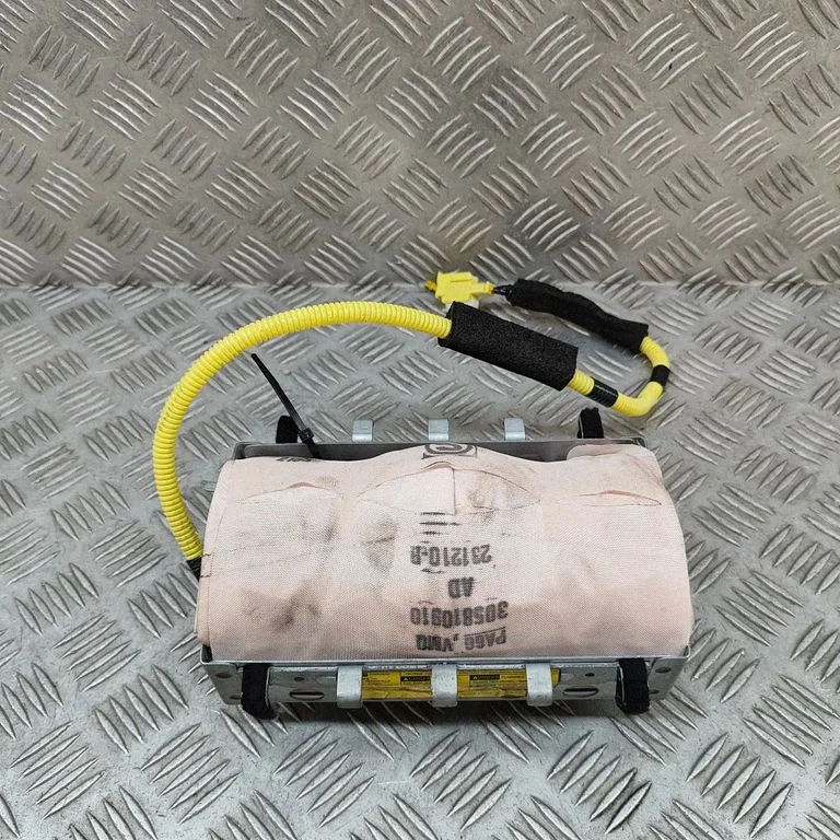 Pasažiera drošības spilvens TKPAB0033