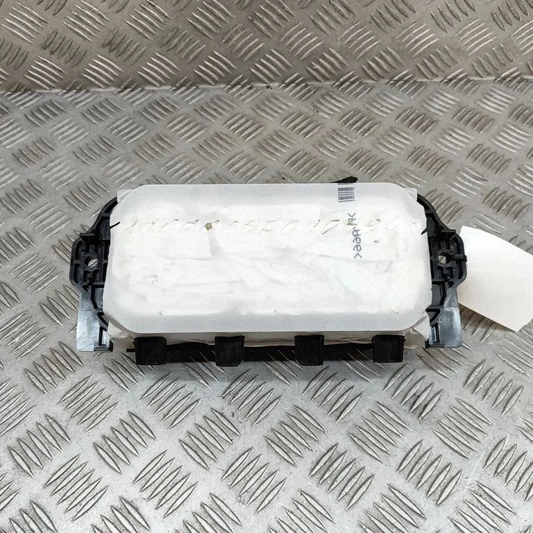 Pasažiera drošības spilvens 647799600E