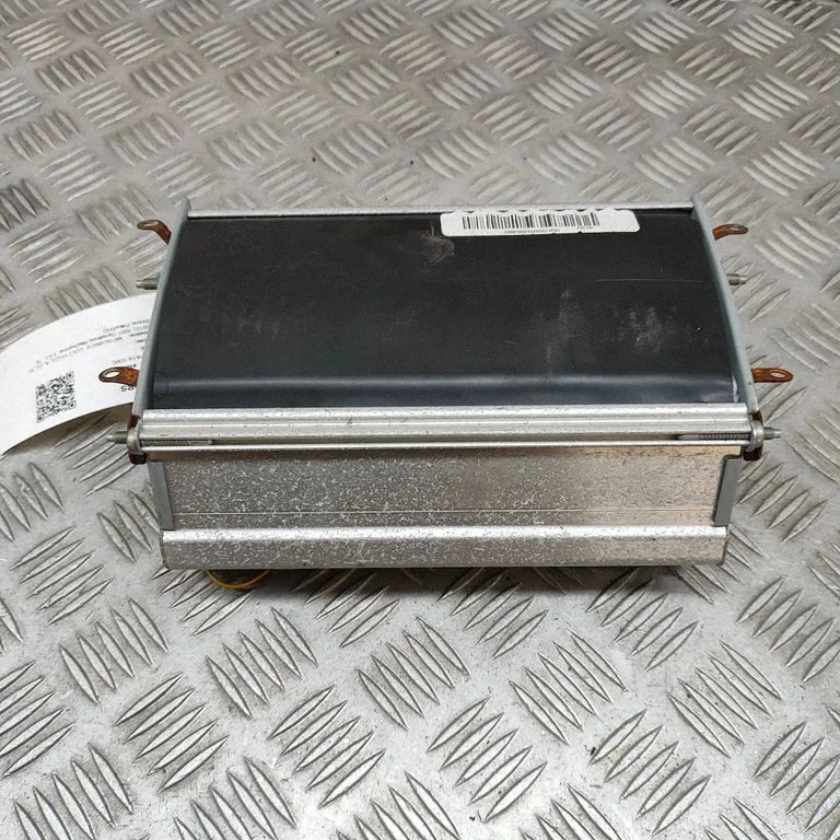 Kõrvalistuja turvapadi MR951769