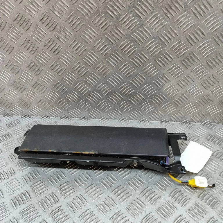 Ceļgalu drošības spilvens 8T0880842E