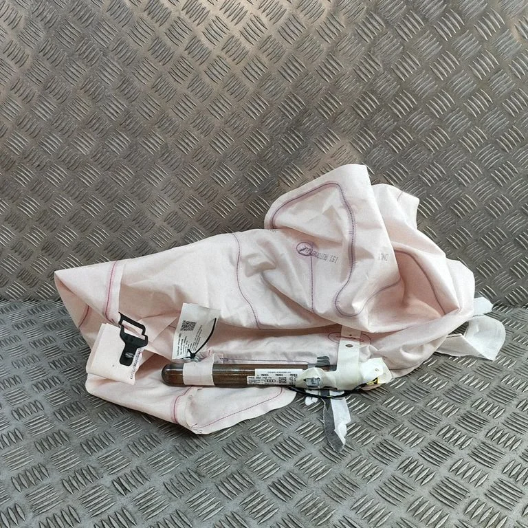 Katuse turvapadi (kardin) 4KE880742F – Audi RS Q8 (2019-)