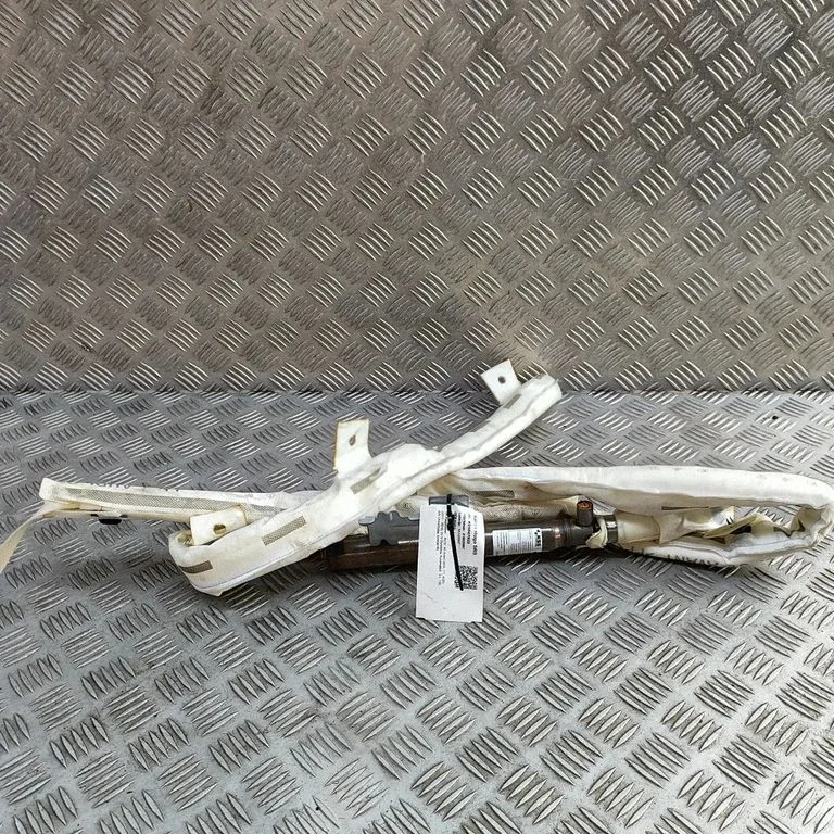 Katuse turvapadi (kardin) 4G9880741B