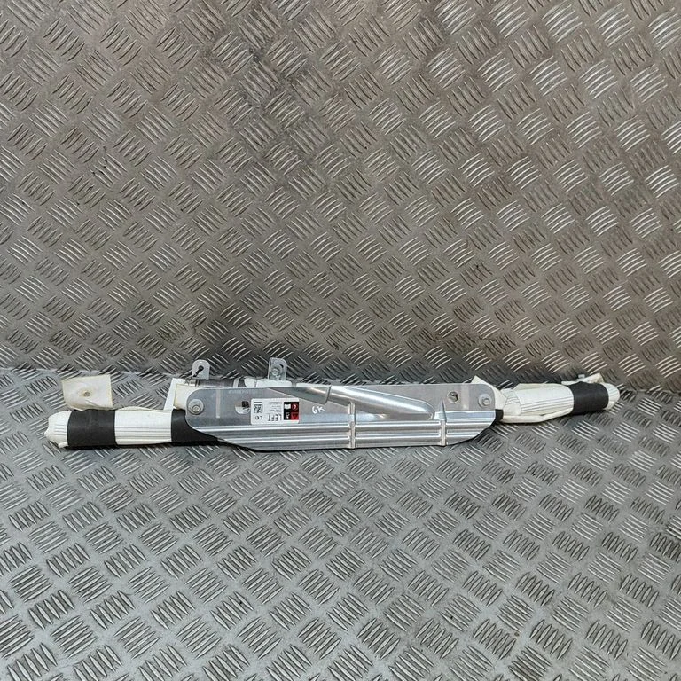 Katuse turvapadi (kardin) 103675700H