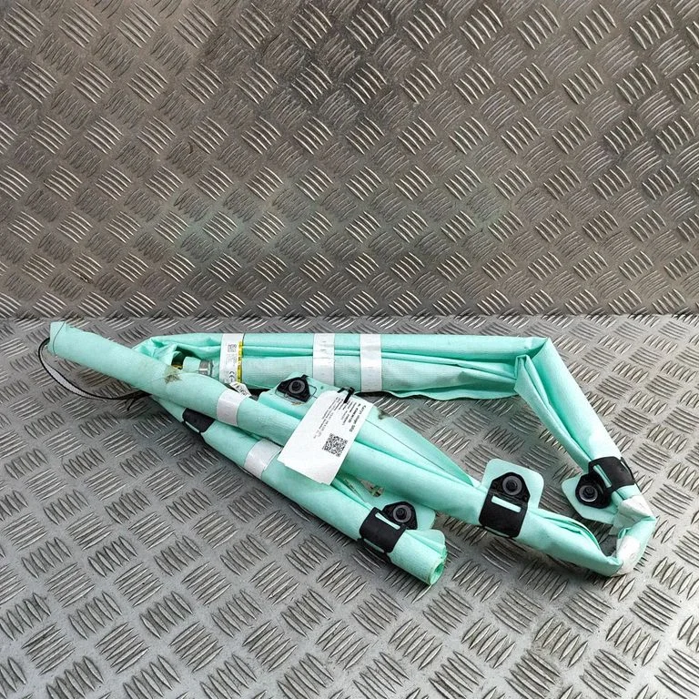 Katuse turvapadi (kardin) 31455498