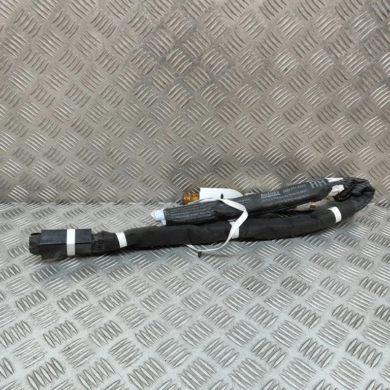 Katuse turvapadi (kardin) 985P04X00A
