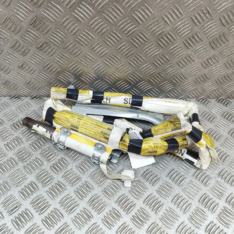 Katuse turvapadi (kardin) 6218005110