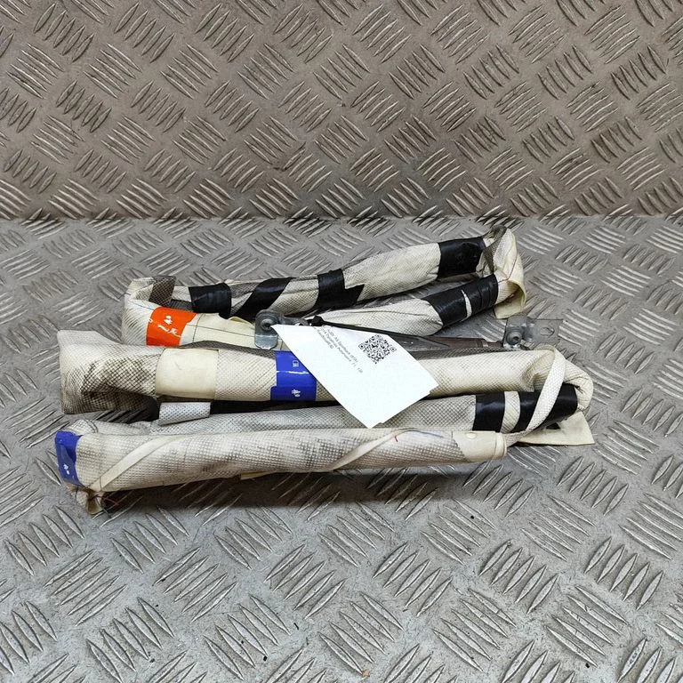 Kurtyna powietrzna 8T8880742B