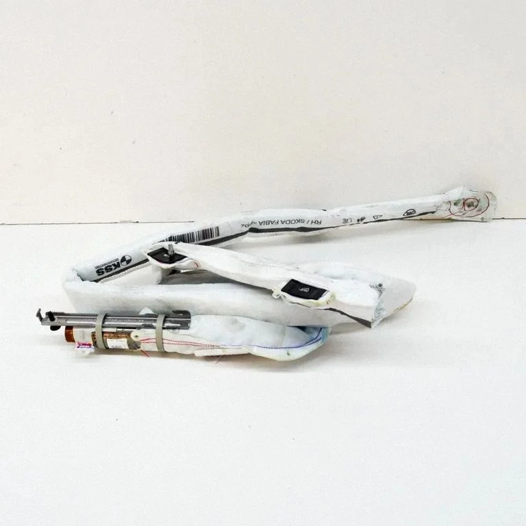 Katuse turvapadi (kardin) 6V0880742E