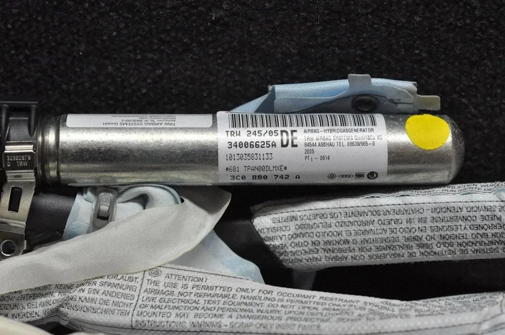 Jumta drošības spilvens (aizkars) – Volkswagen Passat B5.5 (2001-2005)